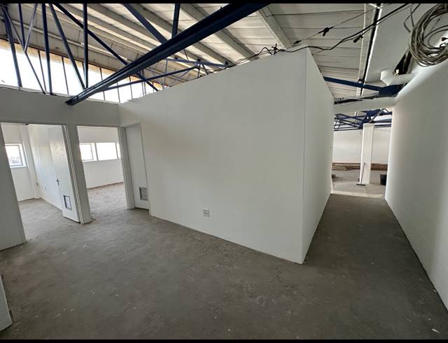 640M² WAREHOUSE TO LET IN PAARDEN EILAND